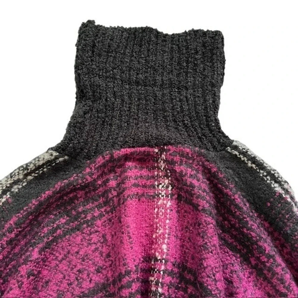 Max Edition Women's Poncho L/XL Burgundy Plaid Cowl Neck Fringe Cozy Wrap casual